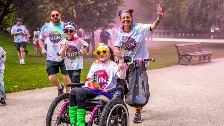 “Forget Me Not has always been there for me” – Hollie Shaw rallies fun-runners for Forget Me Not Colour Run